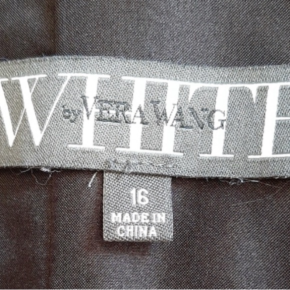 VERA WANG- Elegant Black Women's Dress - Picture 5 of 5